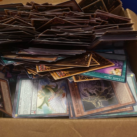 Yugioh cards box full - Picture 2 of 4